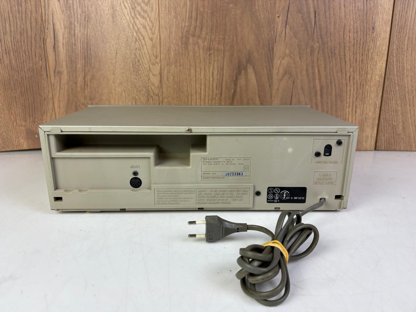 Sharp RT-100 Stereo Cassette Deck – Audio Star B.V.