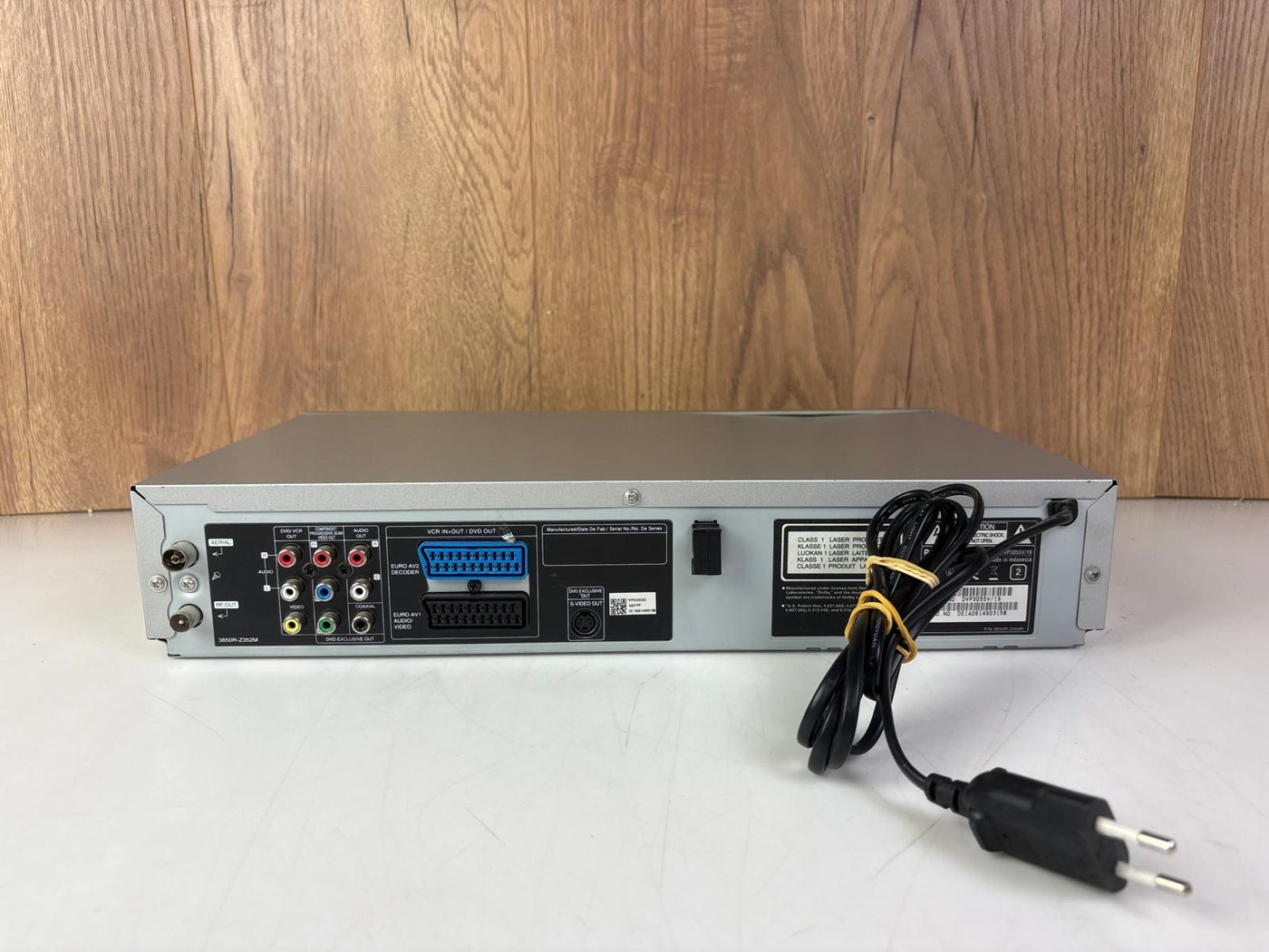 Philips DVP3055V Video / DVD Combi Lezen!