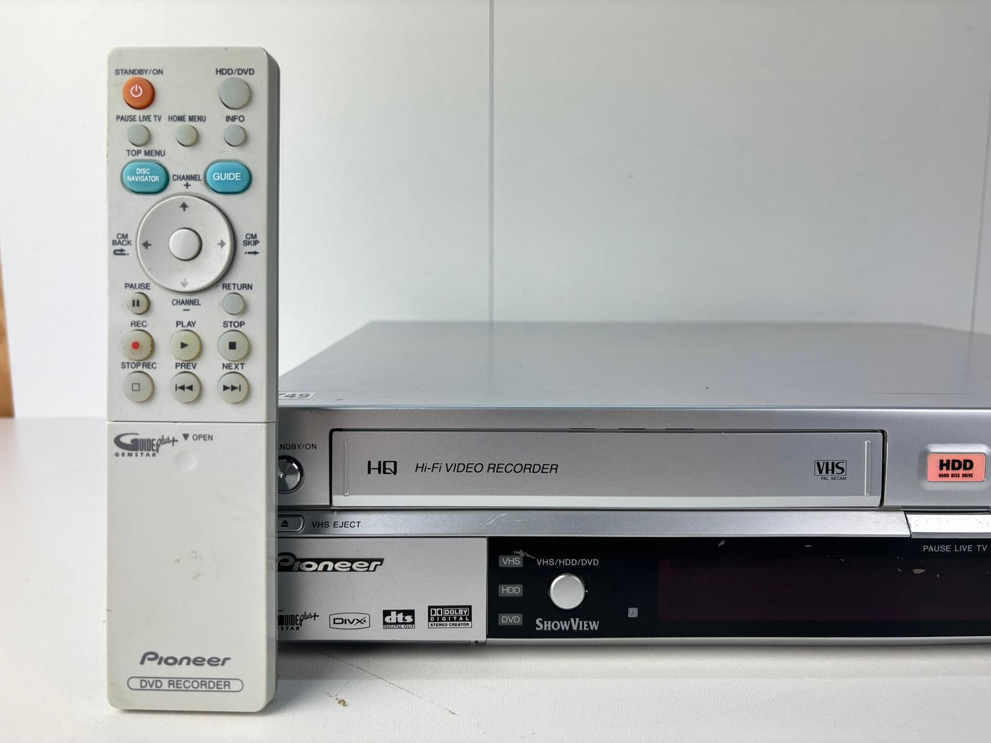 Pioneer DVR-RT602 HDD 160 GB / DVD / VHS Recorder Combi