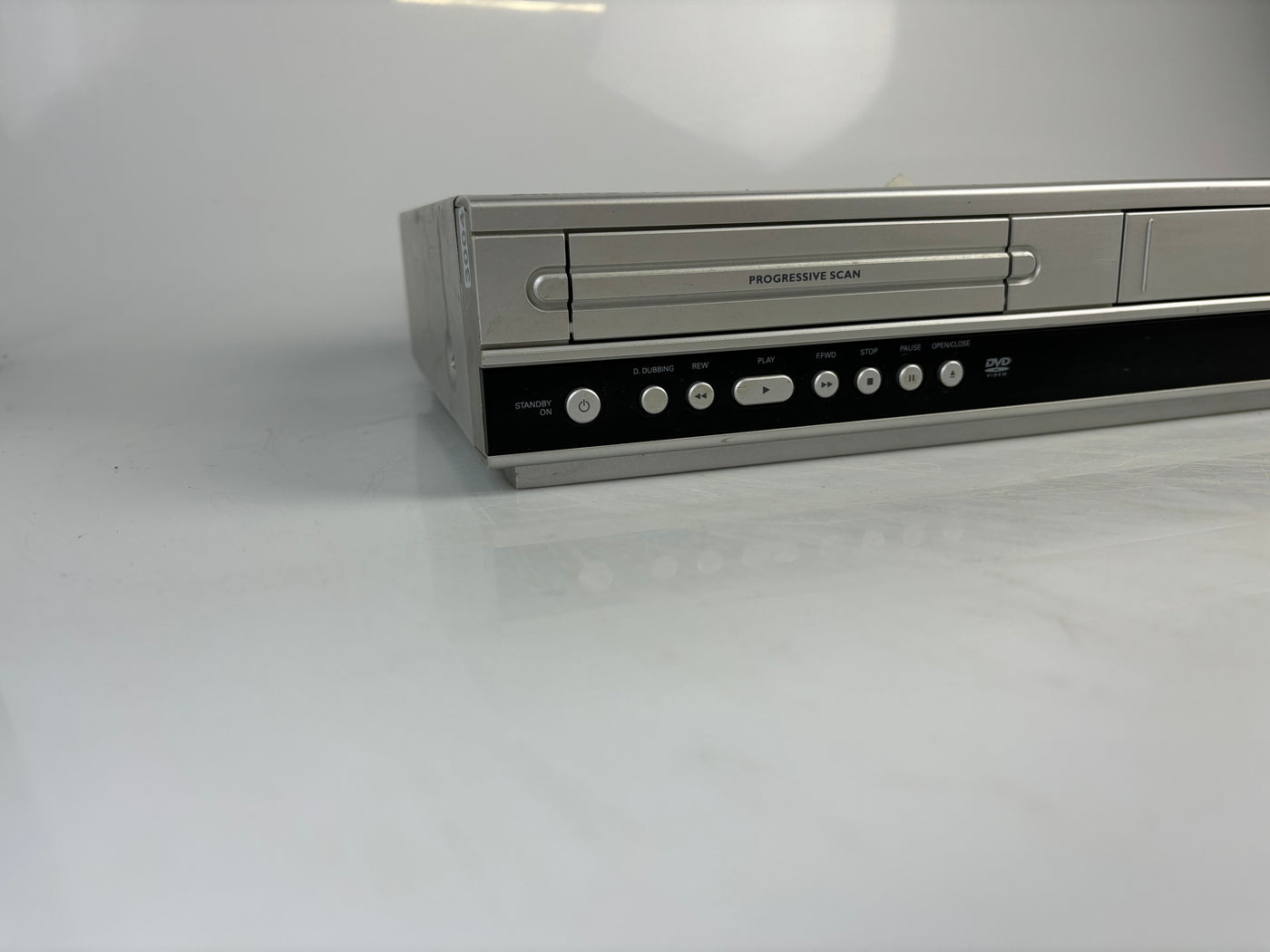 Philips DVP3350 Video Recorder / DVD Player Lezen!