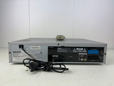 Daewoo SD-8100 VHS Videorecorder DVD/CD Combi Player (ONLY VHS WORKING)