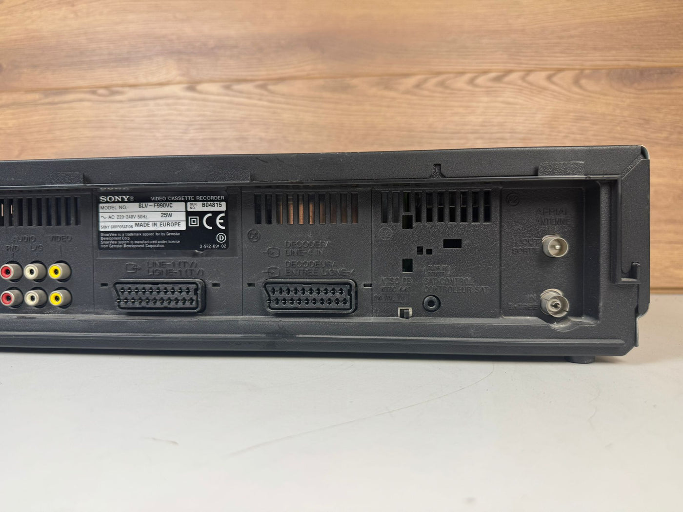 Sony SLV-F990 Video Cassette Recorder VHS