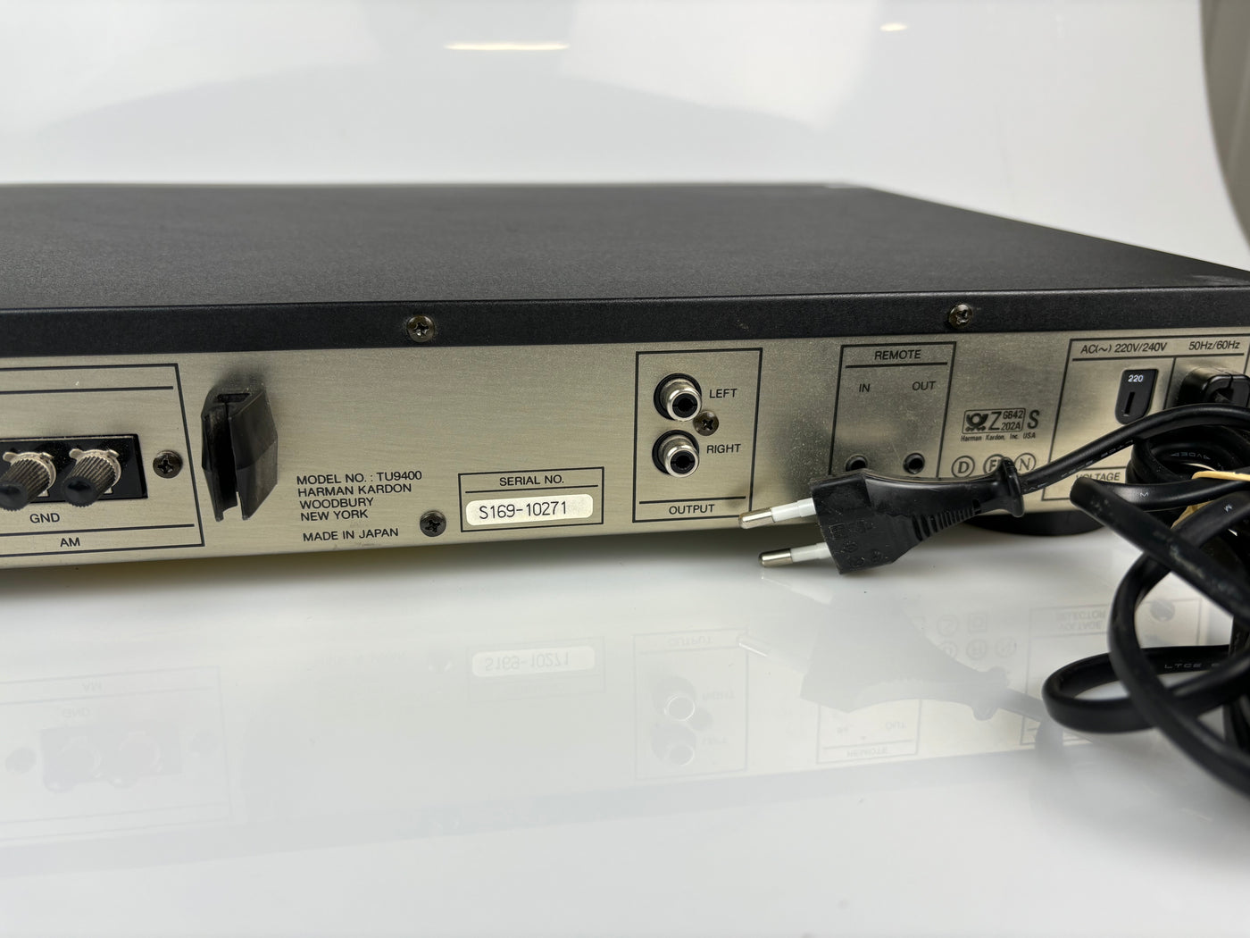 Harman Kardon TU9400 AM/FM Stereo Tuner