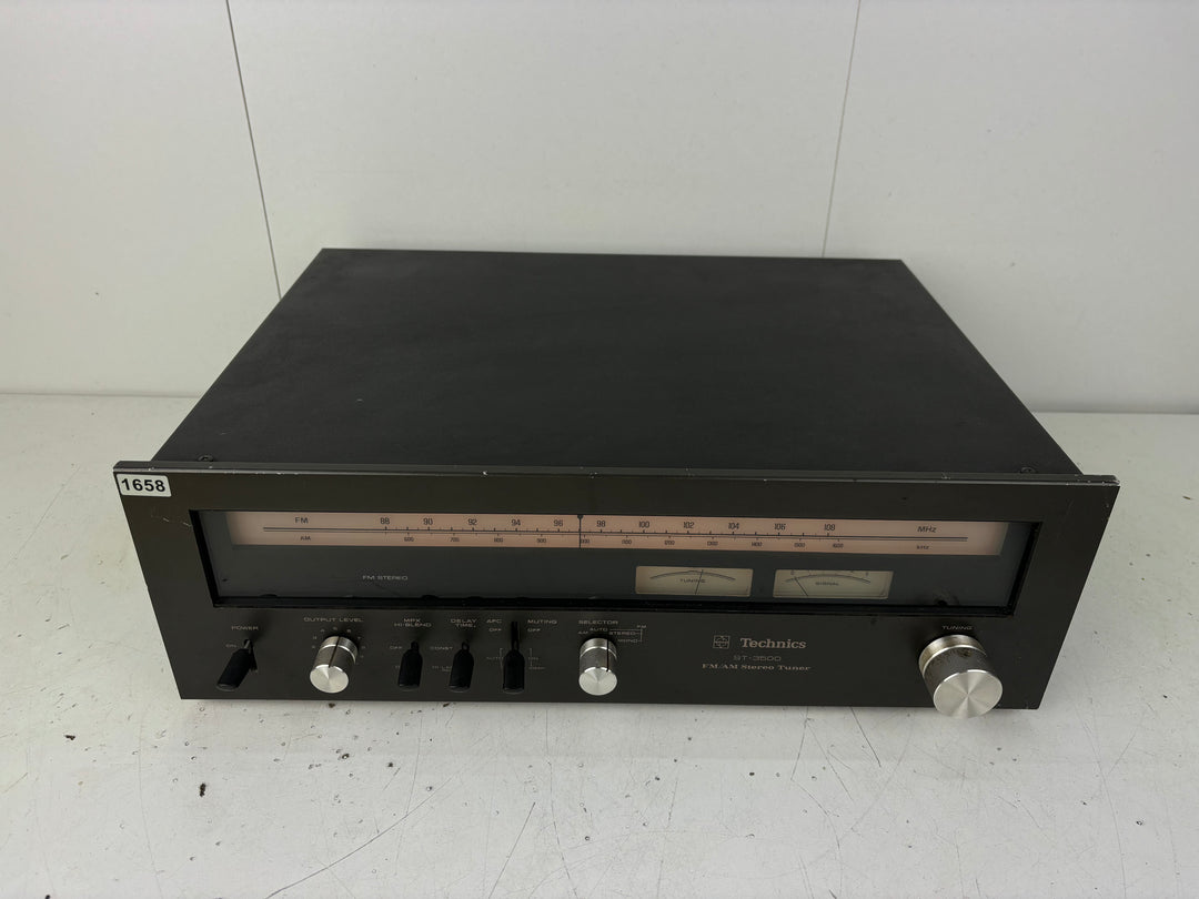 て1●おすすめ品 Technics ST-3500 FM/AMステレオチューナー て1○おすすめ品 Technics ST-3500 FM/AMステレオチューナー