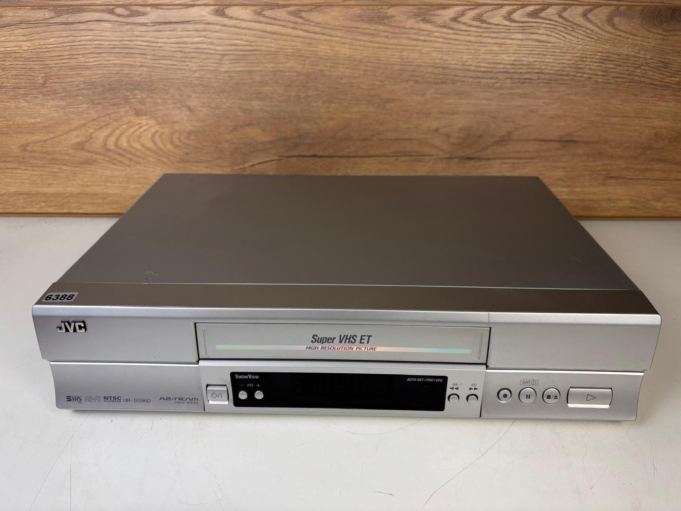 JVC HR-S5960 Super VHS ET Video Recorder