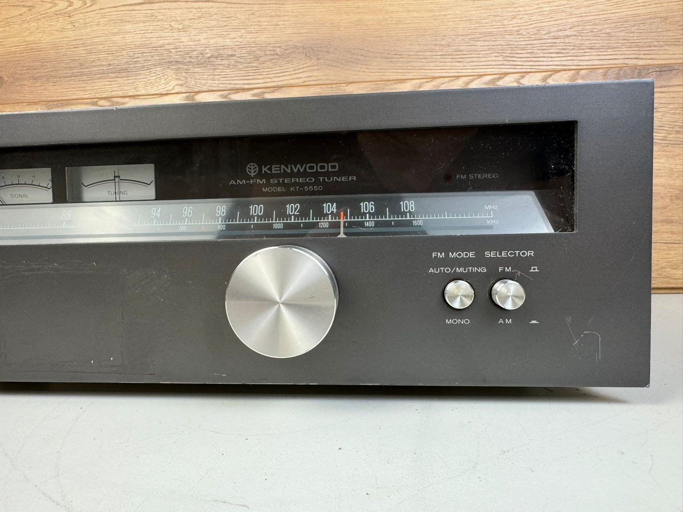 Kenwood KT-5550 FM/AM Stereo Tuner