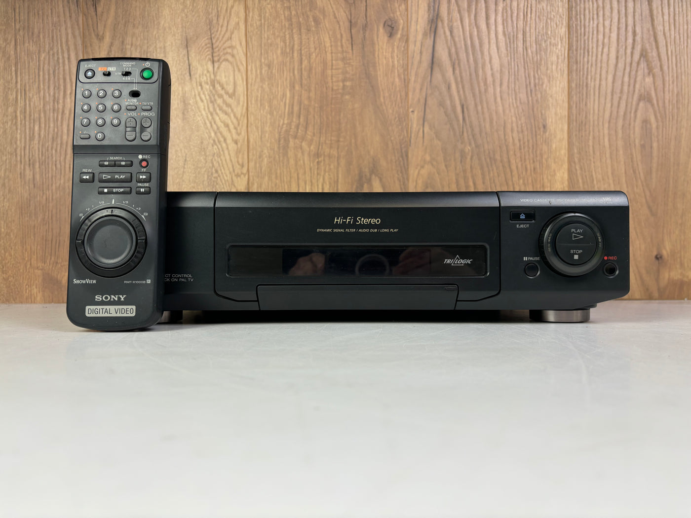 Sony SLV-E811 Video Cassette Recorder VHS