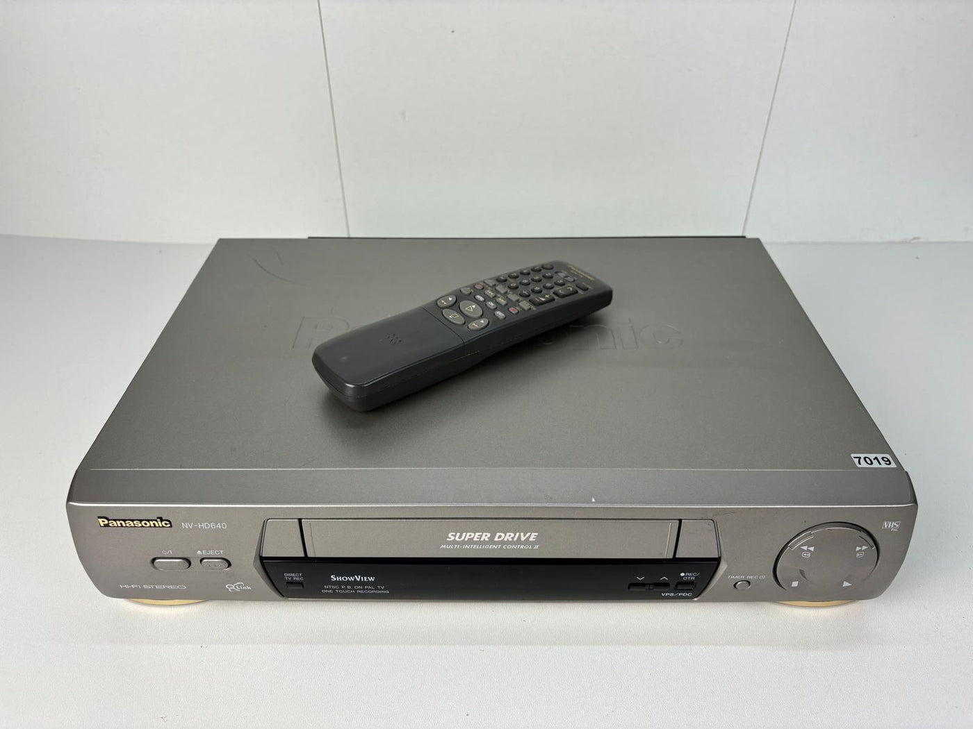 Panasonic NV-HD640 Super Drive Video Cassette Recorder With Remote Control