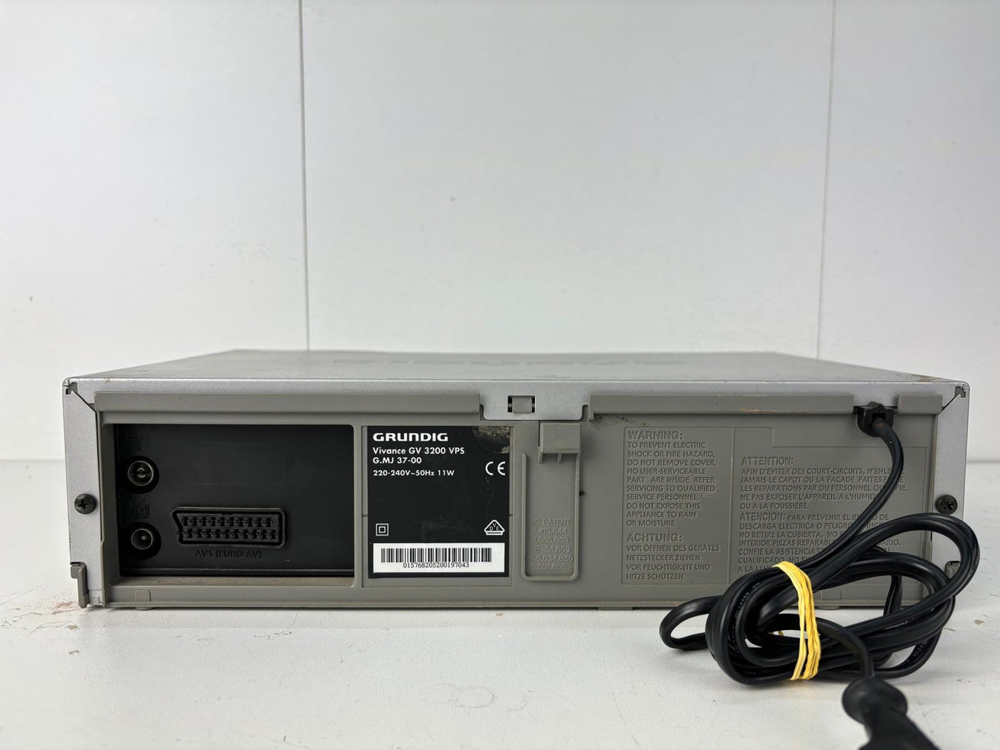 Grundig Vivance GV 3200 Video Cassette Recorder VHS